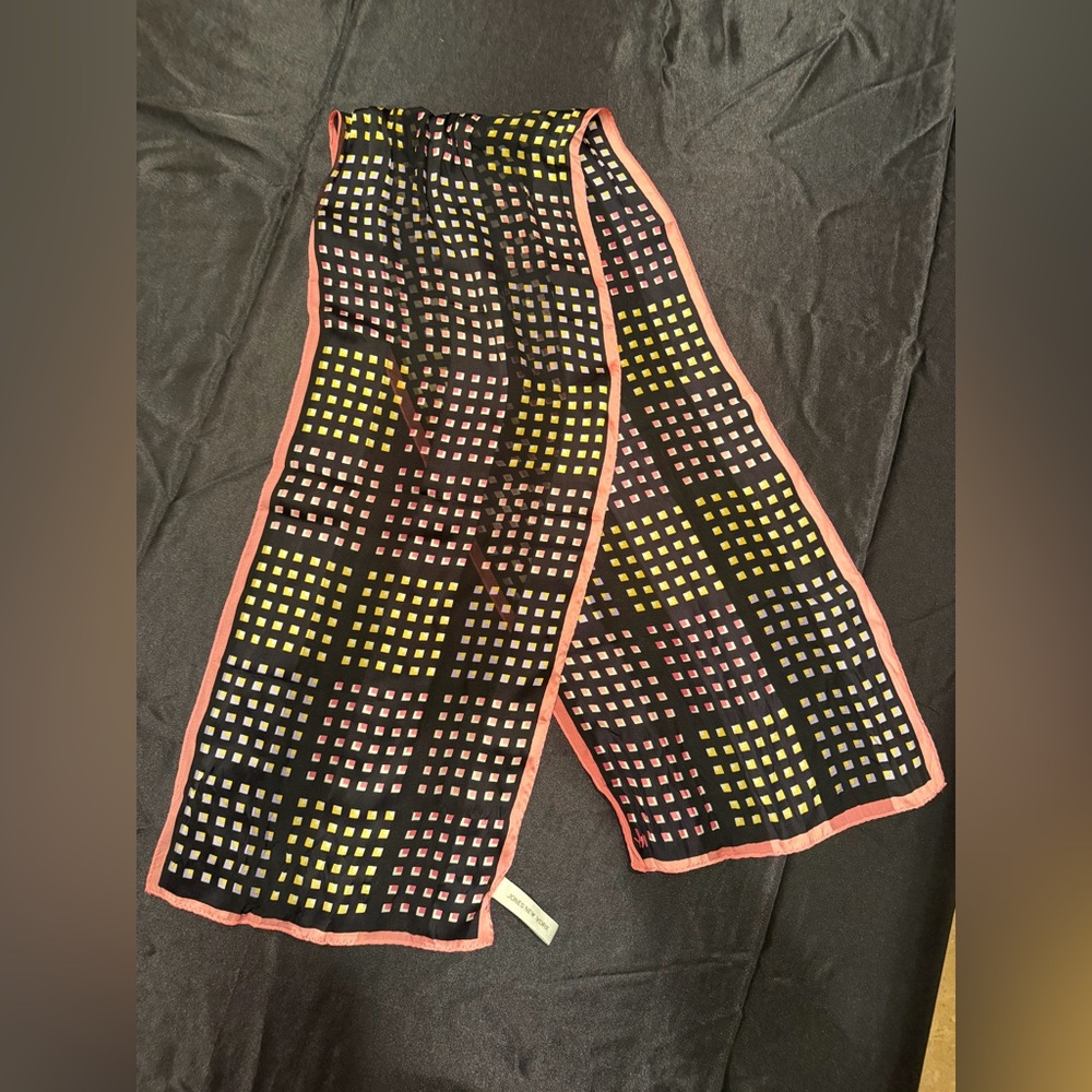 Women's Black Geometric Print Scarf with Pink Trim